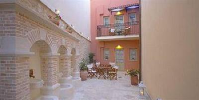 фото отеля Casa Moazzo Suites And Apartments Rethymno