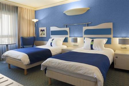 фото отеля Holiday Inn Athens - Attica Avenue