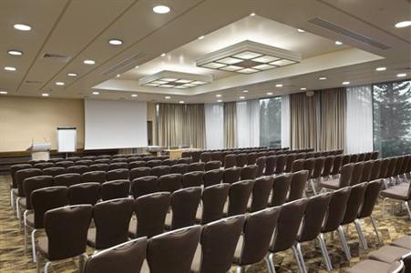 фото отеля Holiday Inn Athens - Attica Avenue