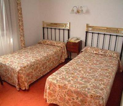фото отеля Hotel Santillana