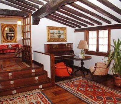фото отеля Hotel Santillana