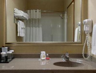 фото отеля Ramada Inn and Suites Drumheller