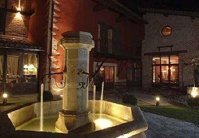 фото отеля La Tour Cocooning Gastronomie Hotel Chatillon