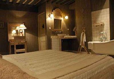 фото отеля La Tour Cocooning Gastronomie Hotel Chatillon
