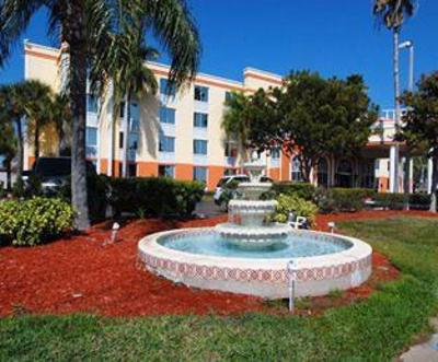 фото отеля BEST WESTERN PLUS Fort Myers Inn & Suites