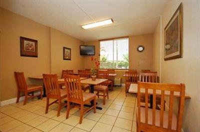 фото отеля BEST WESTERN PLUS Fort Myers Inn & Suites