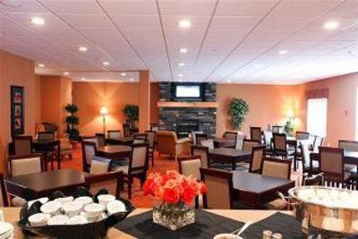 фото отеля Pomeroy Inn & Suites Grande Prairie