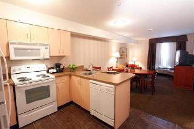 фото отеля Pomeroy Inn & Suites Grande Prairie