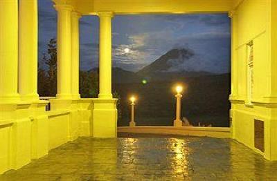 фото отеля Bayview Chateau Tongariro