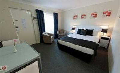 фото отеля Clare Valley Motel