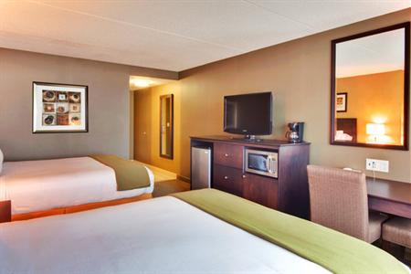 фото отеля Holiday Inn Express Hotel & Suites Kingston