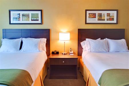 фото отеля Holiday Inn Express Hotel & Suites Kingston