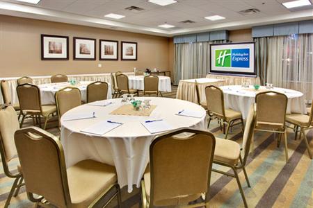 фото отеля Holiday Inn Express Hotel & Suites Kingston