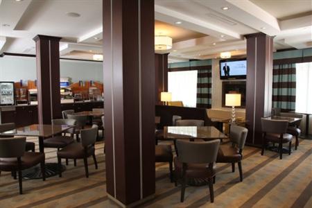 фото отеля Holiday Inn Express Hotel & Suites Kingston