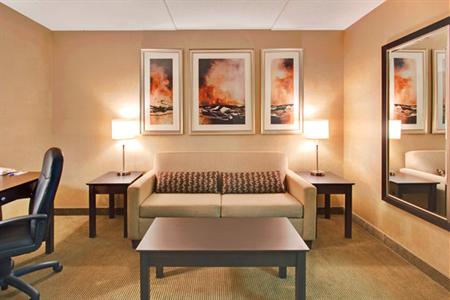 фото отеля Holiday Inn Express Hotel & Suites Kingston