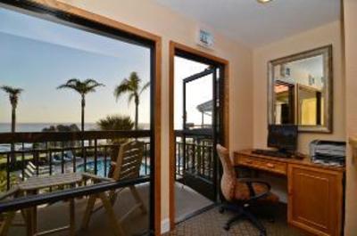 фото отеля BEST WESTERN PLUS Shelter Cove Lodge