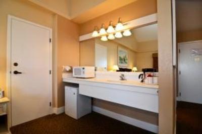 фото отеля BEST WESTERN PLUS Shelter Cove Lodge