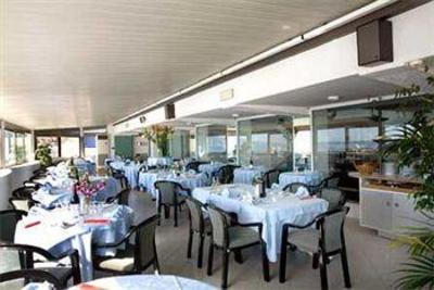 фото отеля Le Rocce Del Capo Hotel Ospedaletti
