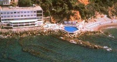 фото отеля Le Rocce Del Capo Hotel Ospedaletti