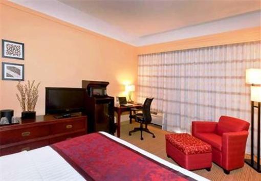 фото отеля Courtyard by Marriott - Tuscaloosa