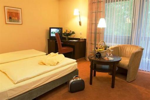 фото отеля Parkhotel Rodermark