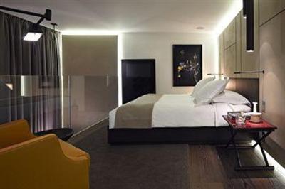 фото отеля Conservatorium Hotel