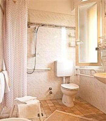 фото отеля Nouvo Bristol Hotel