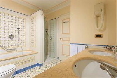фото отеля Grand Hotel Capodimonte Sorrento
