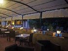 фото отеля Hotel Les Cedres Villeneuve-les-Avignon