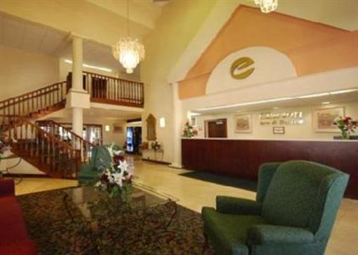 фото отеля Clarion Inn & Suites Northwest