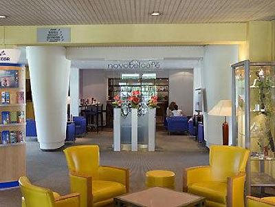 фото отеля Novotel Aeroport Porte de Marseille