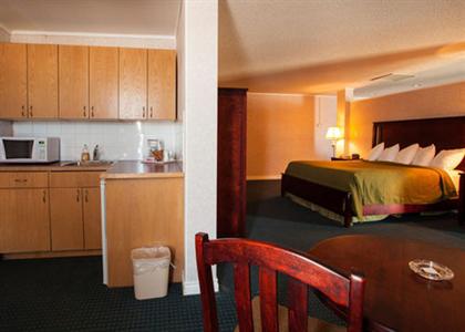 фото отеля Quality Inn Whitecourt