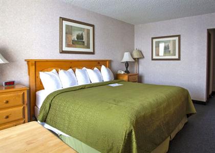 фото отеля Quality Inn Whitecourt