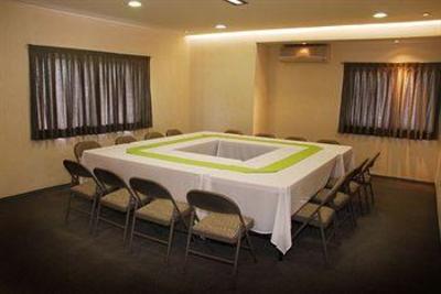 фото отеля Gran Hotel Los Reyes Guadalajara