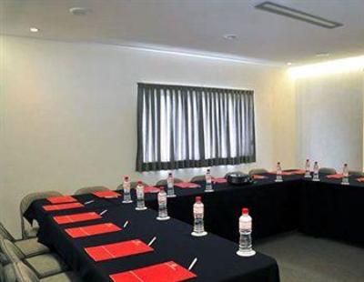 фото отеля Gran Hotel Los Reyes Guadalajara