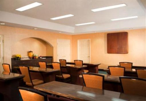 фото отеля Residence Inn Evansville East