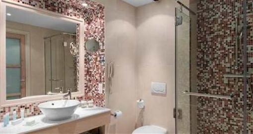 фото отеля Hilton Evian-les-Bains