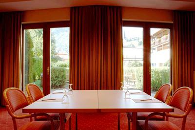 фото отеля Steigenberger Kaprun Hotel