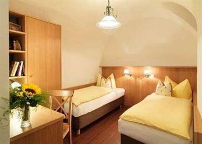 фото отеля Weisses Kreuz Hotel Innsbruck