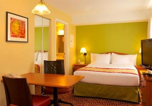 фото отеля TownePlace Suites Seattle Southcenter