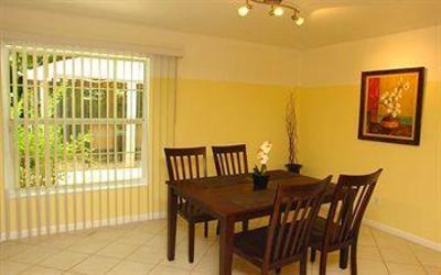 фото отеля Whitewater Homes