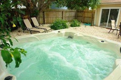 фото отеля Whitewater Homes