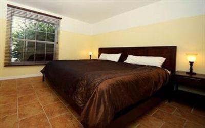 фото отеля Whitewater Homes