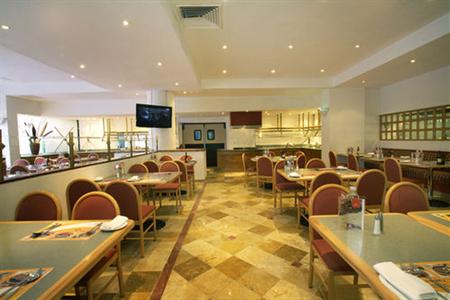 фото отеля Fiesta Inn Monterrey Valle