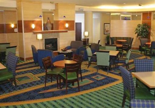 фото отеля SpringHill Suites Erie
