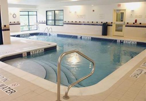 фото отеля SpringHill Suites Erie