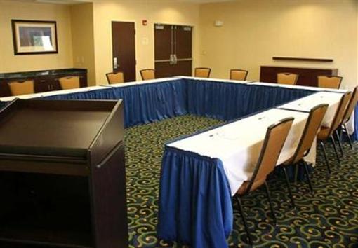 фото отеля SpringHill Suites Erie