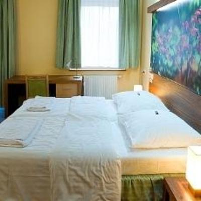 фото отеля Szarlota Hotel