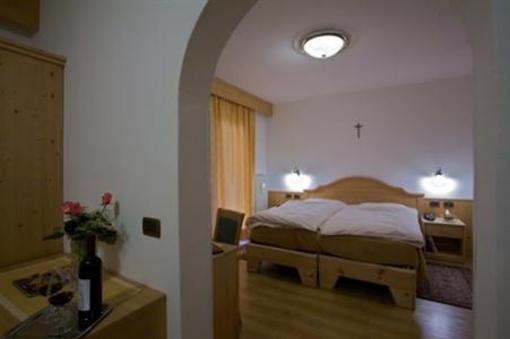 фото отеля Hotel Diana Canazei