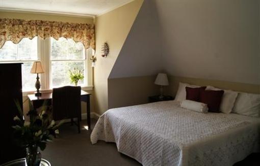 фото отеля Castle Manor Inn